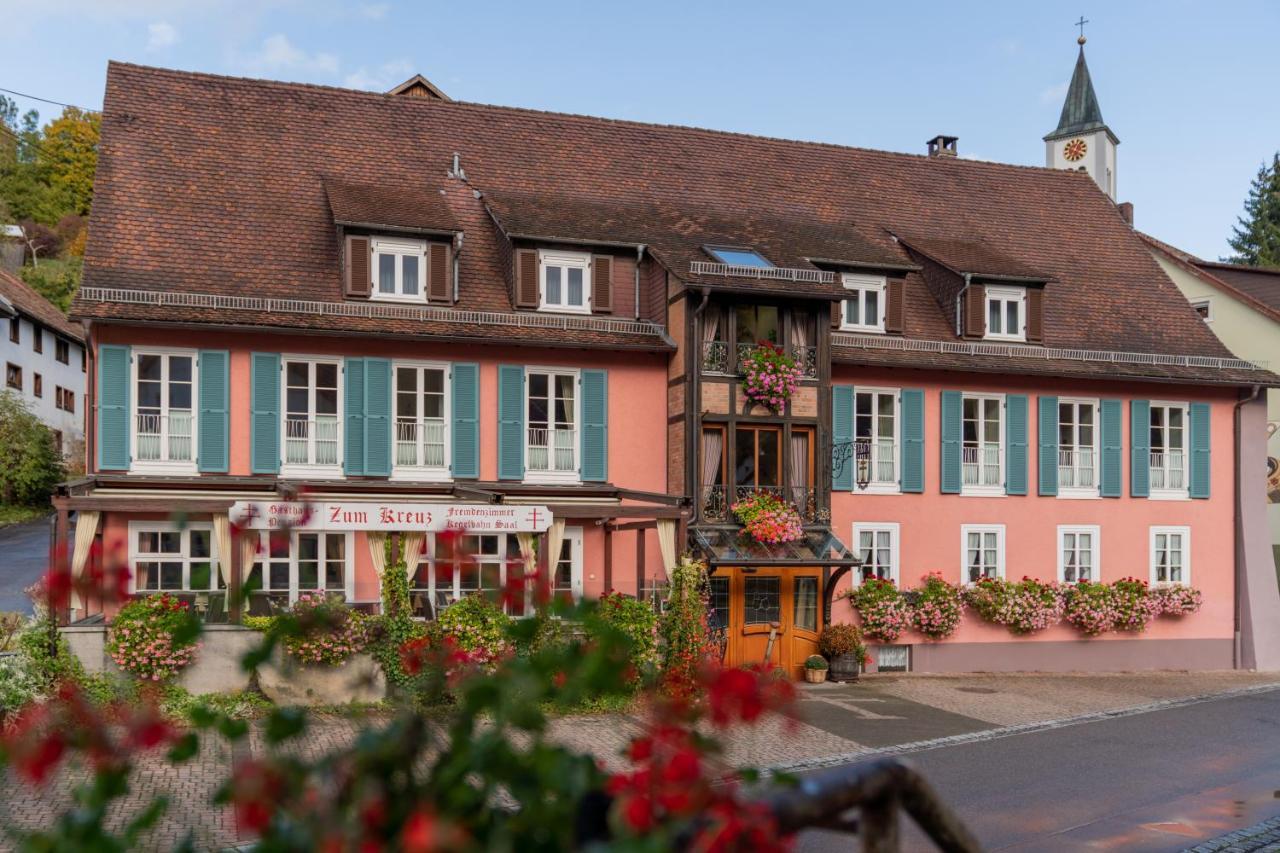 Gasthaus-Pension Zum Kreuz Stuhlingen Exterior foto